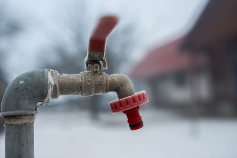How to Prevent Frozen Pipes
