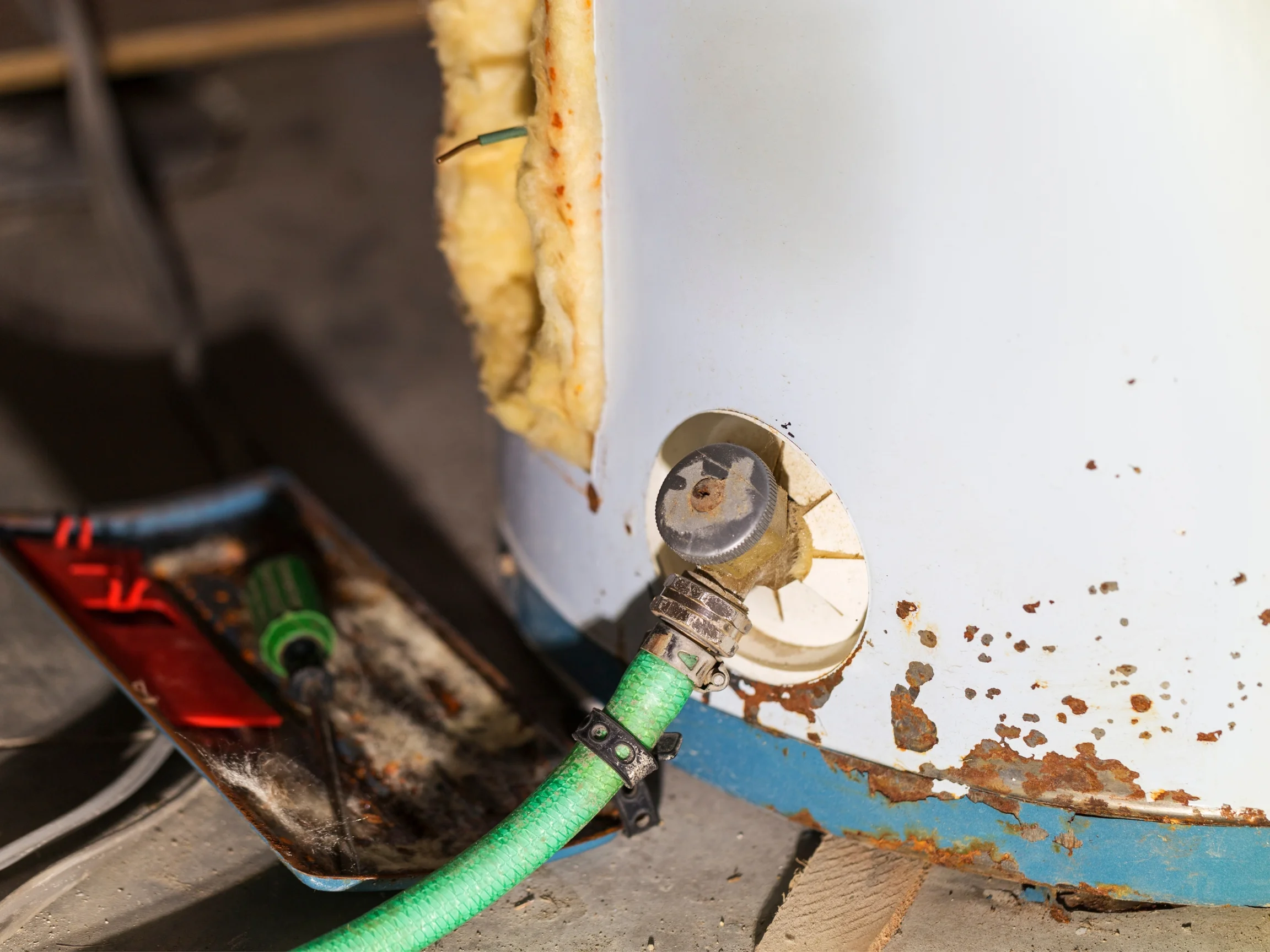 Signs You Need a Water Heater Replacement in London